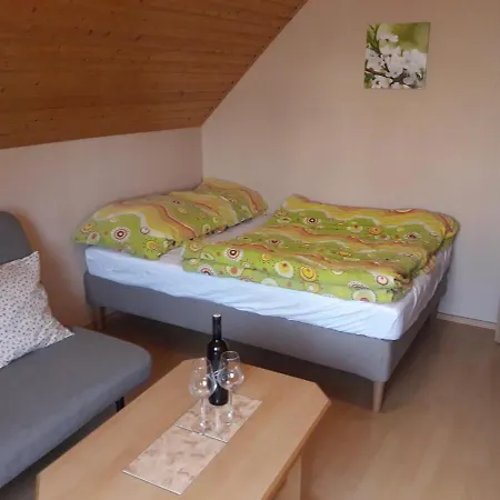 Ubytovani U Golema * Pasohlávky